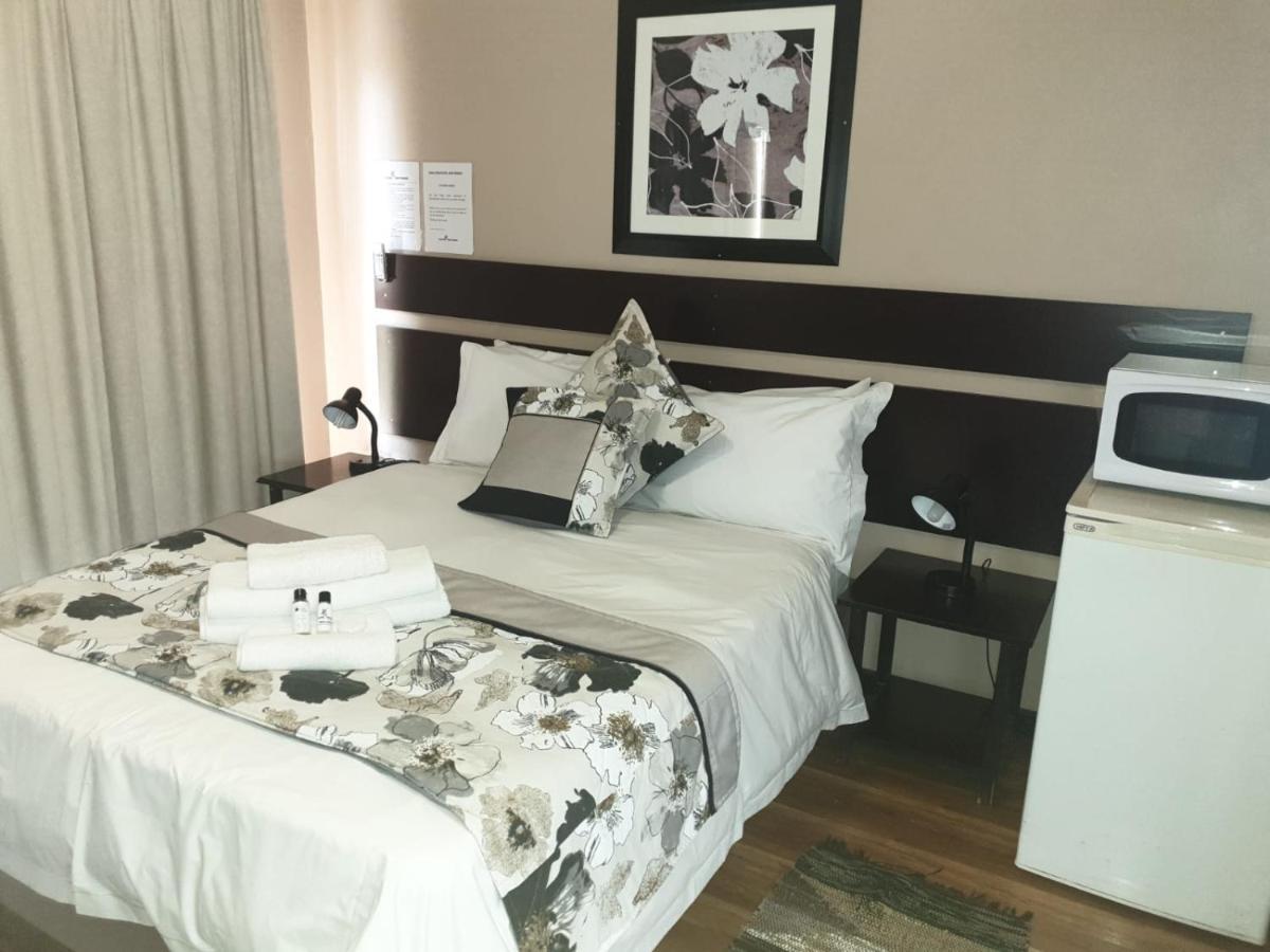 Tsessebe Guesthouse Блумфонтейн Екстер'єр фото