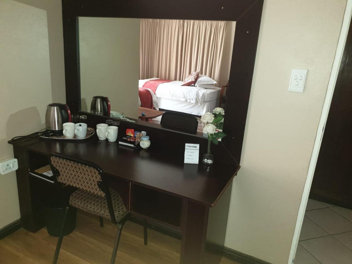 Tsessebe Guesthouse Блумфонтейн Екстер'єр фото