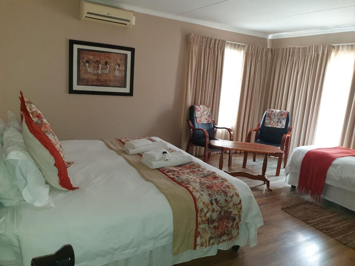 Tsessebe Guesthouse Блумфонтейн Екстер'єр фото